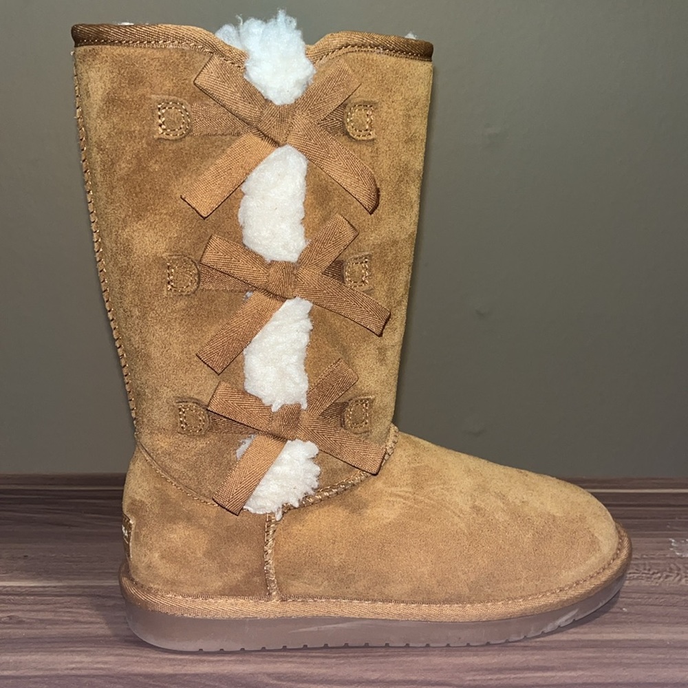 UGG Koolaburra tan bow boots - Picture 7 of 14